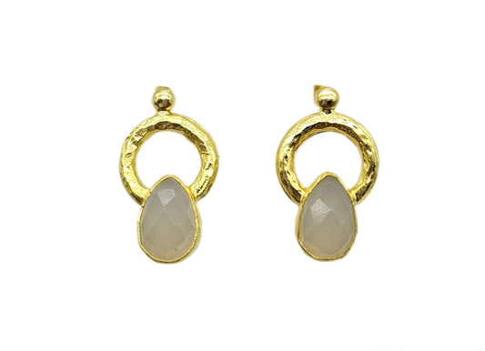 21k gold plated hammer finished rings over teardrop snow quartz